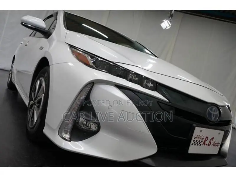 Toyota Prius PHEV Z 2021