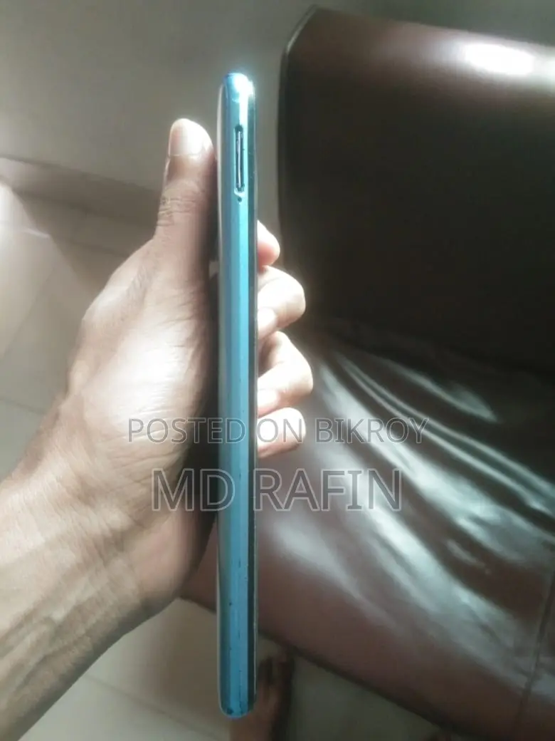 Realme C21Y 4-64 (Used)