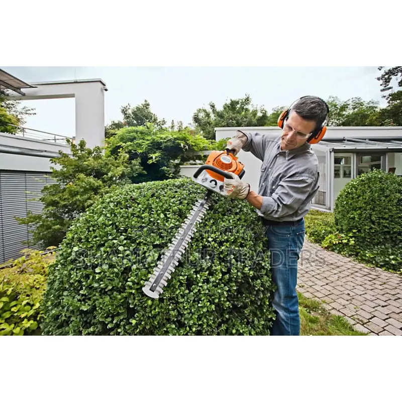ST Power Hedge Trimmer