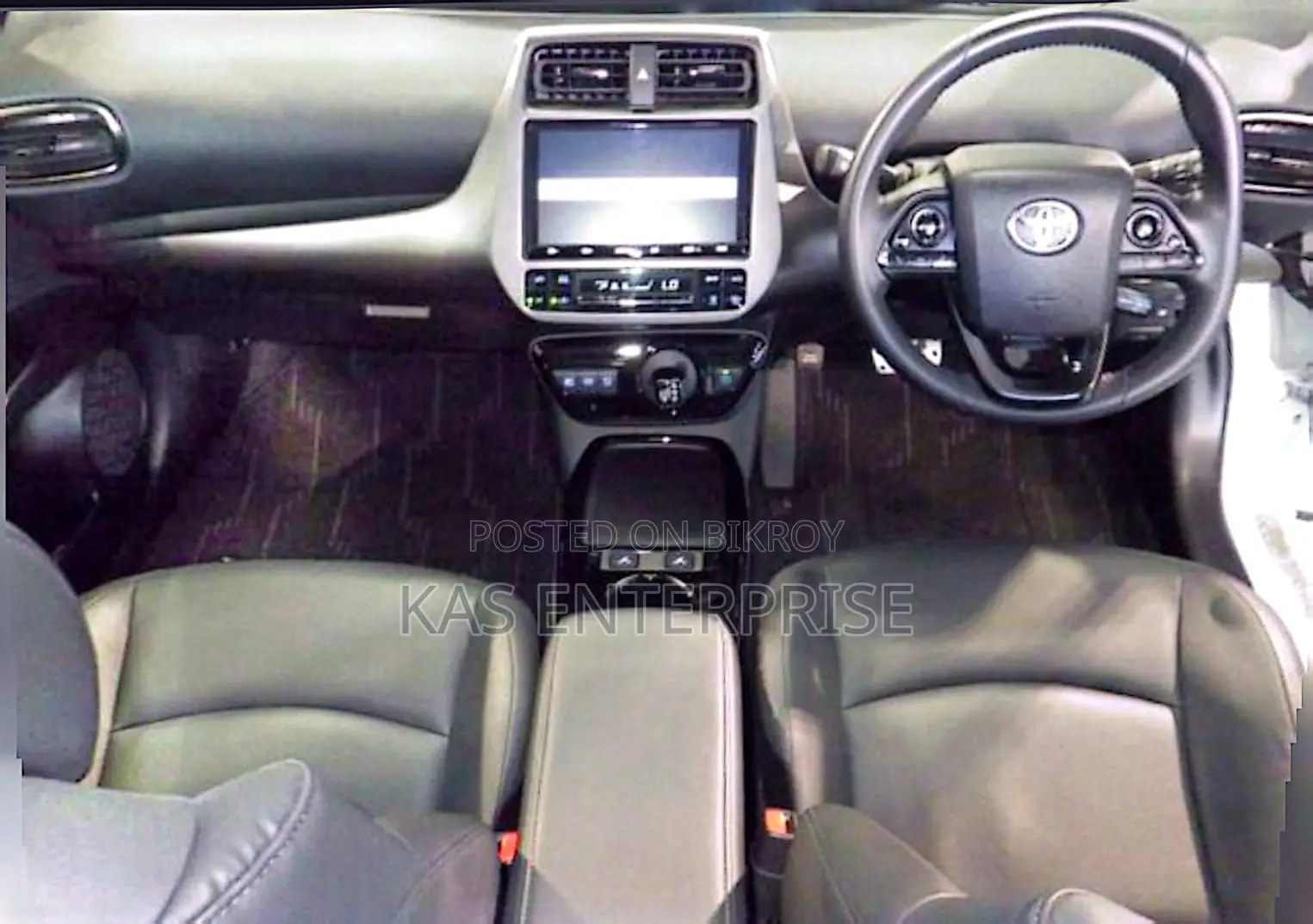 Toyota Prius S TOURING PEARL 2TON 2022