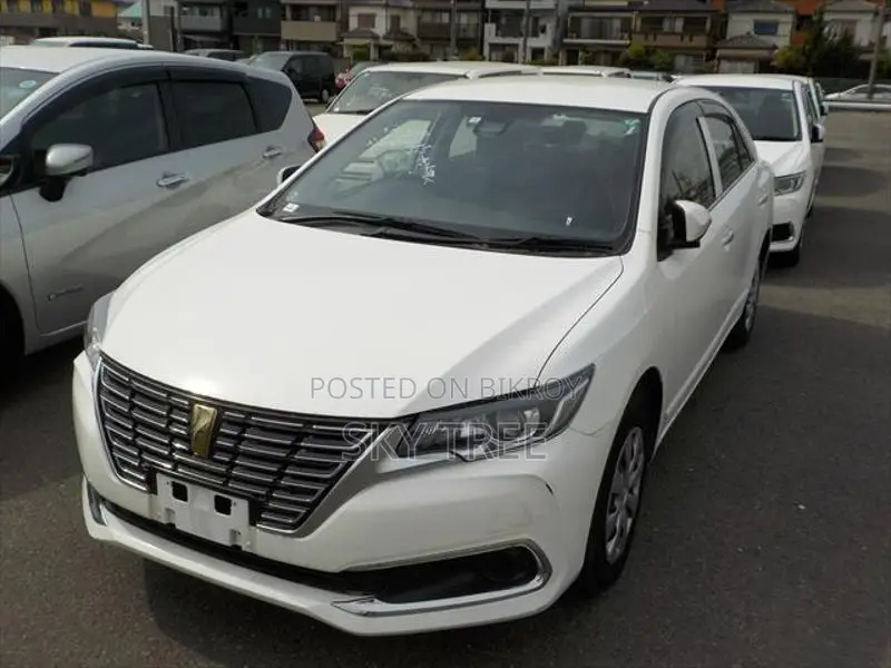 Toyota Premio F 2020