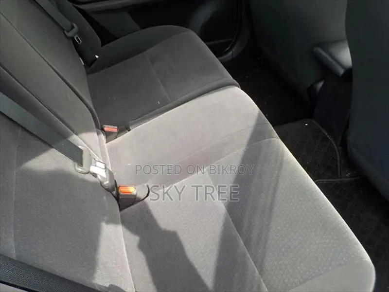Toyota Premio F 2020