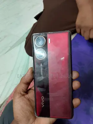 Vivo V29e . (Used)