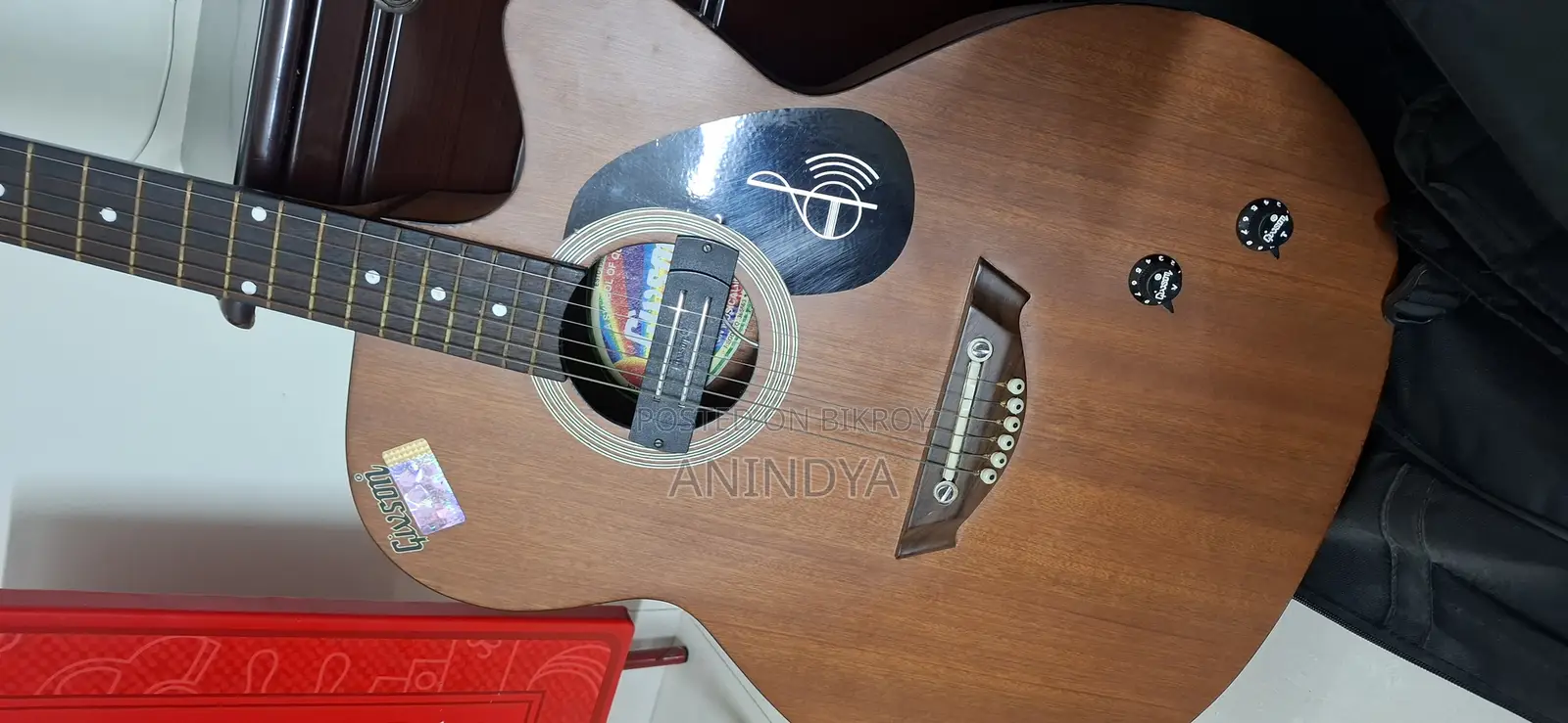 Gibson Guitar for Sale – Excellent Condition