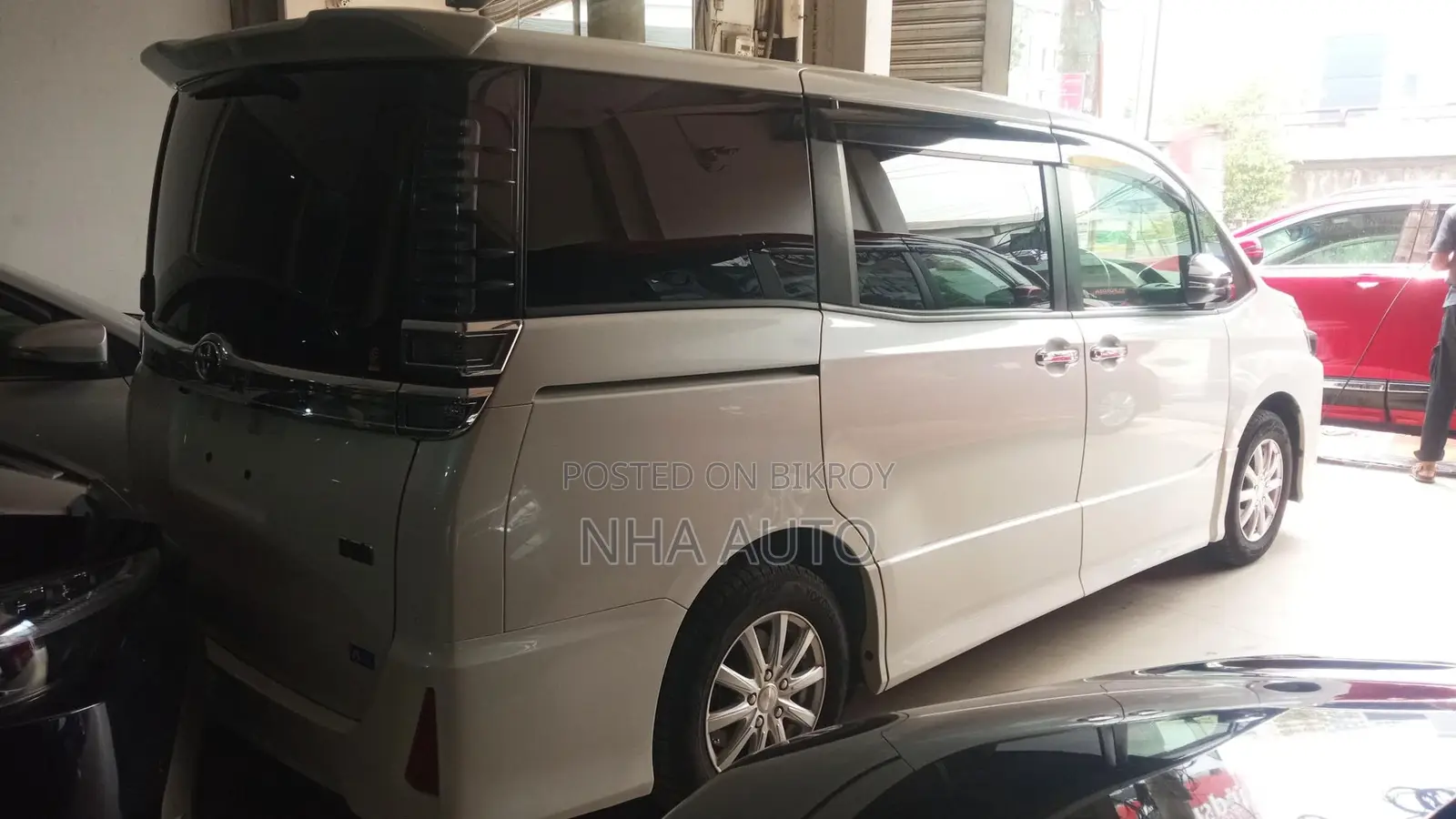 Toyota Voxy Kiramaki 2021