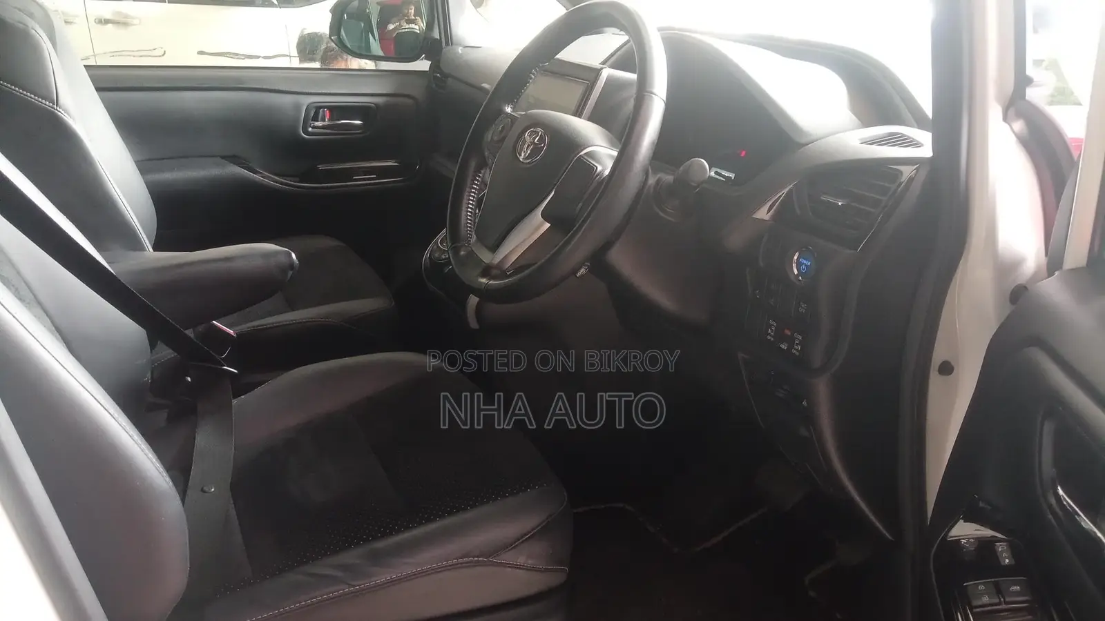 Toyota Voxy Kiramaki 2021