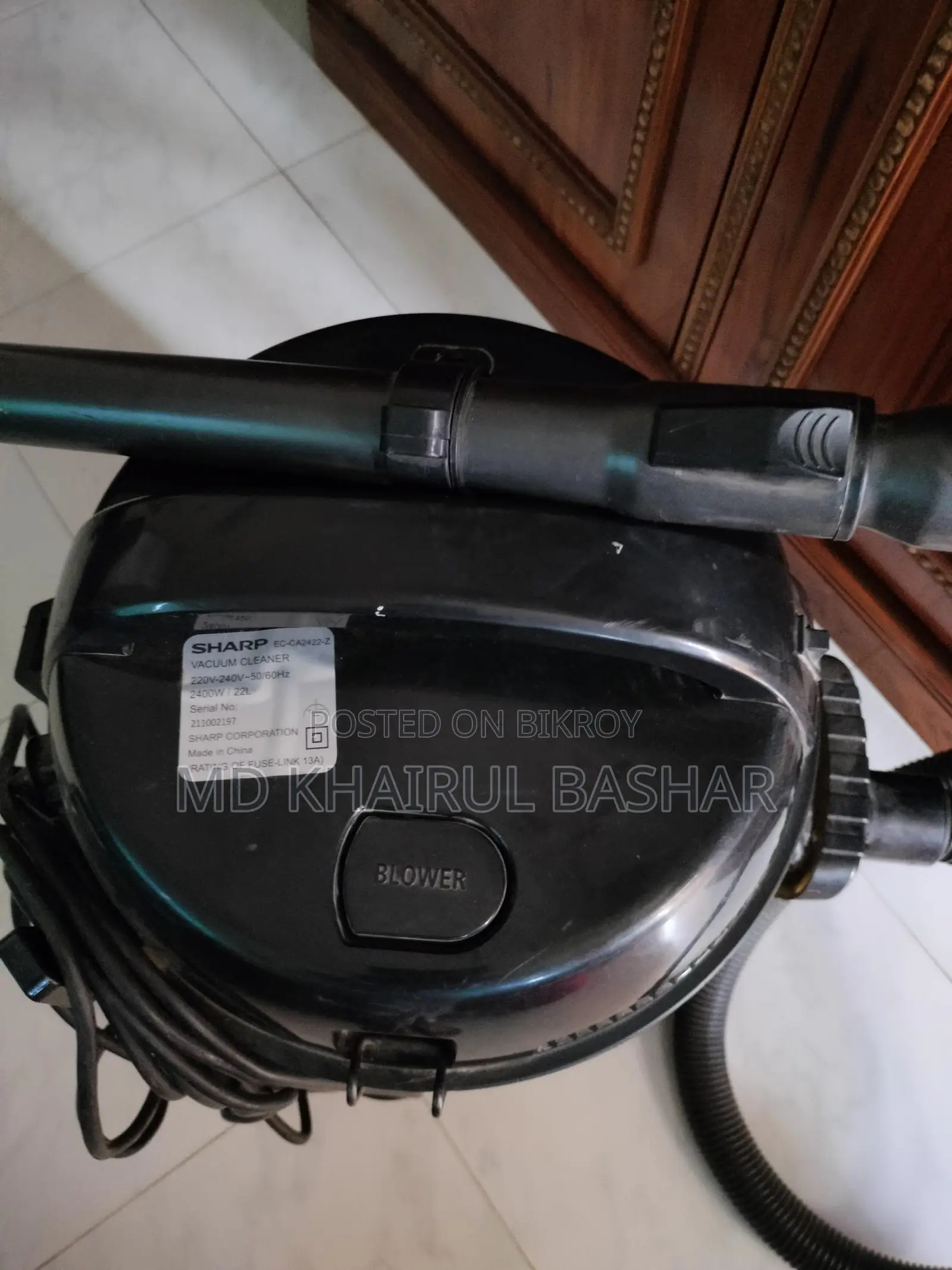 Sharp Vacuum Cleaner