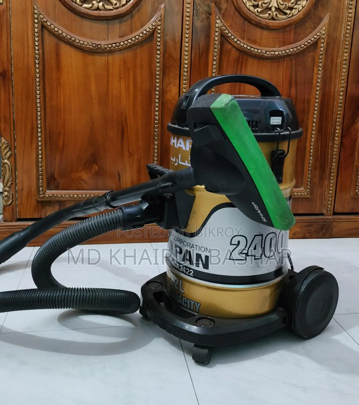 Sharp Vacuum Cleaner