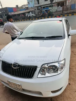 Toyota Corolla 2004 White