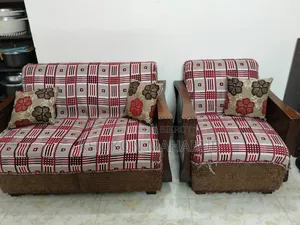 সোফা সেট টেবিল সহ