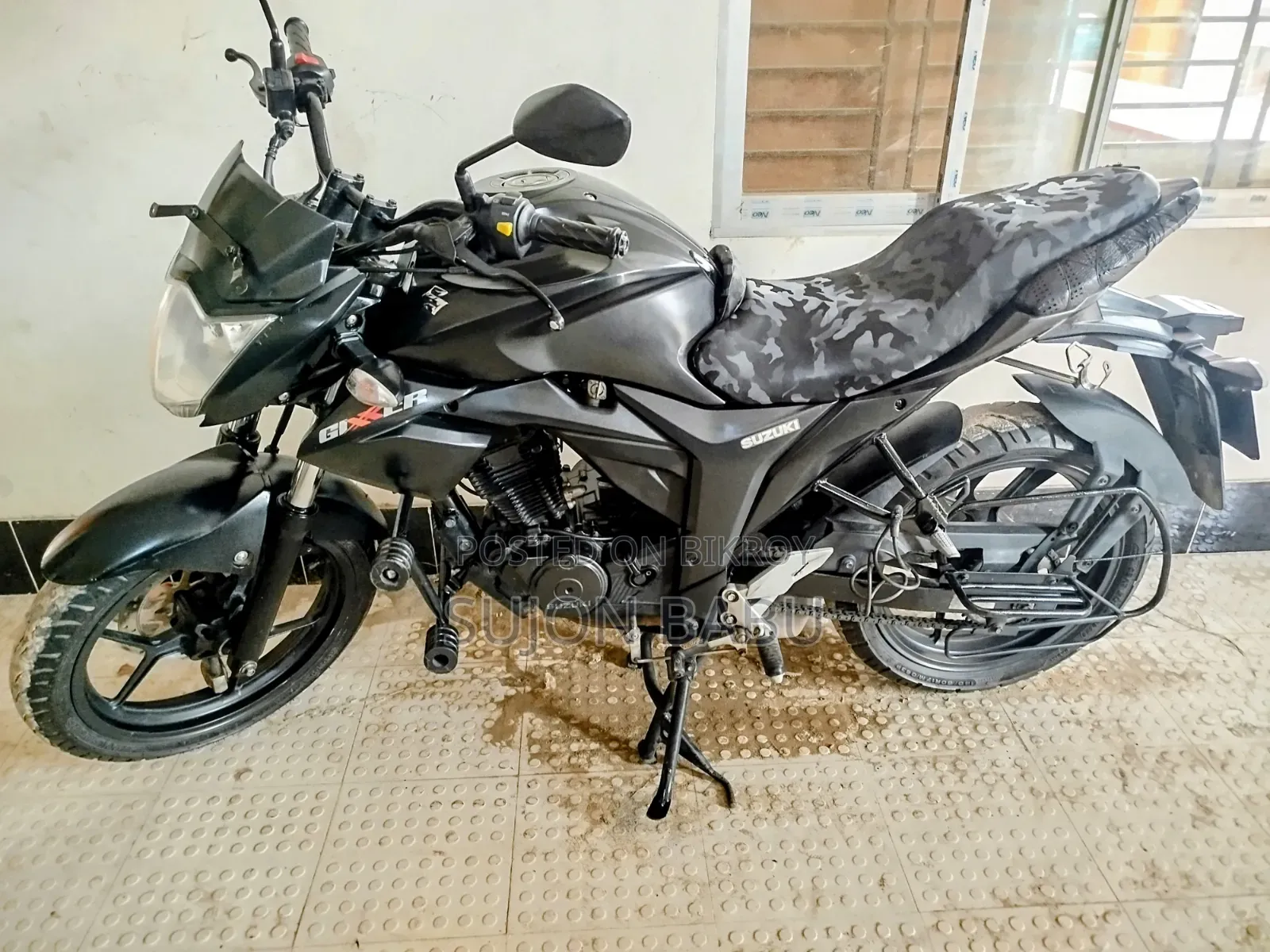 Suzuki Bike 2023 Black
