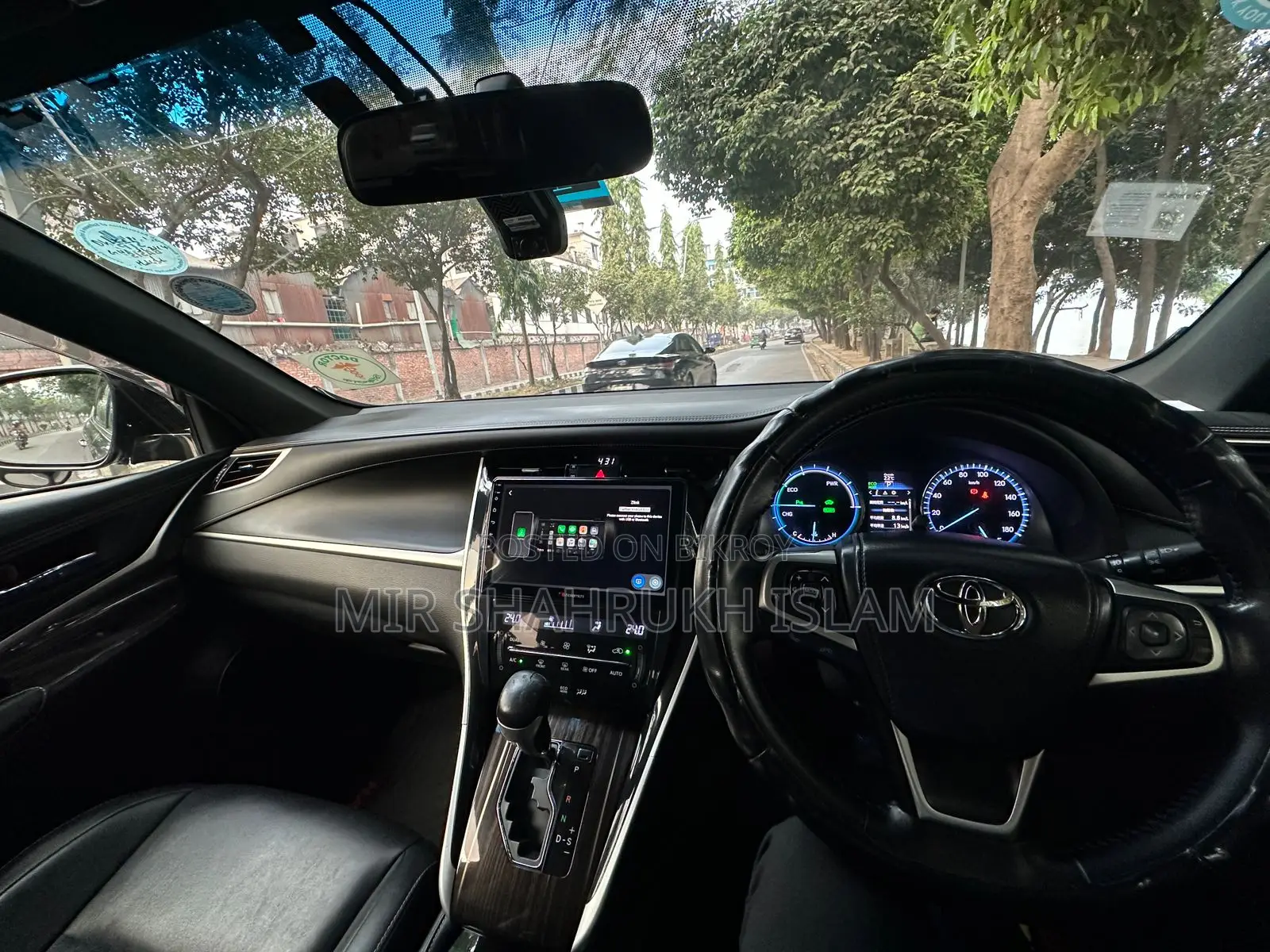 Toyota Harrier 2.5 Hybrid 4WD 2016