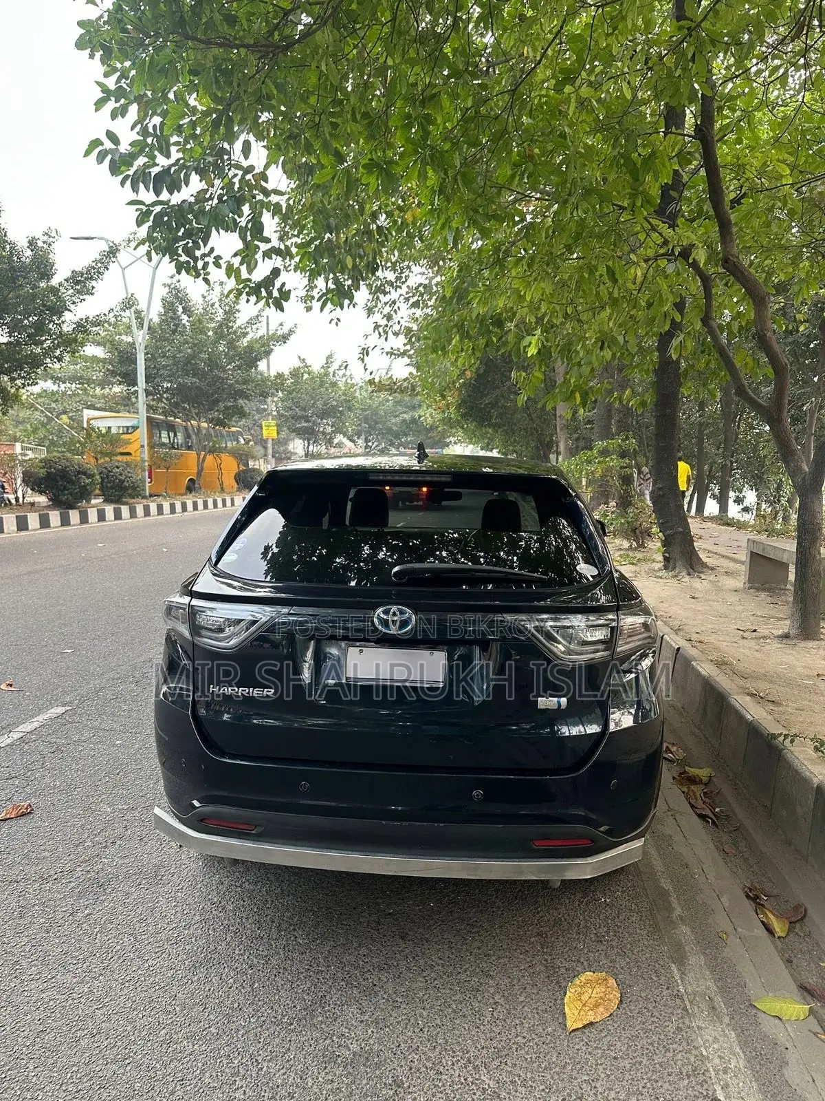 Toyota Harrier 2.5 Hybrid 4WD 2016