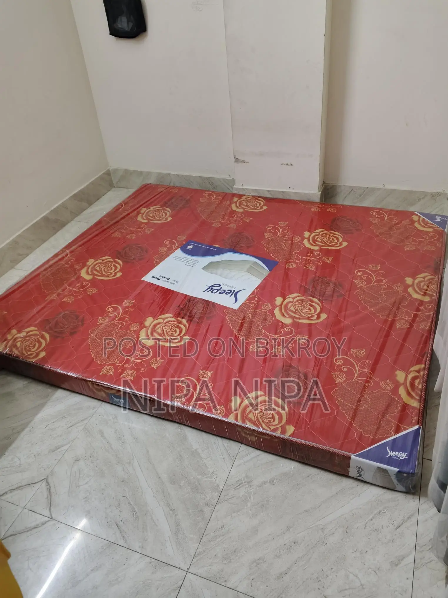 বেড ম্যাট্রেস।
