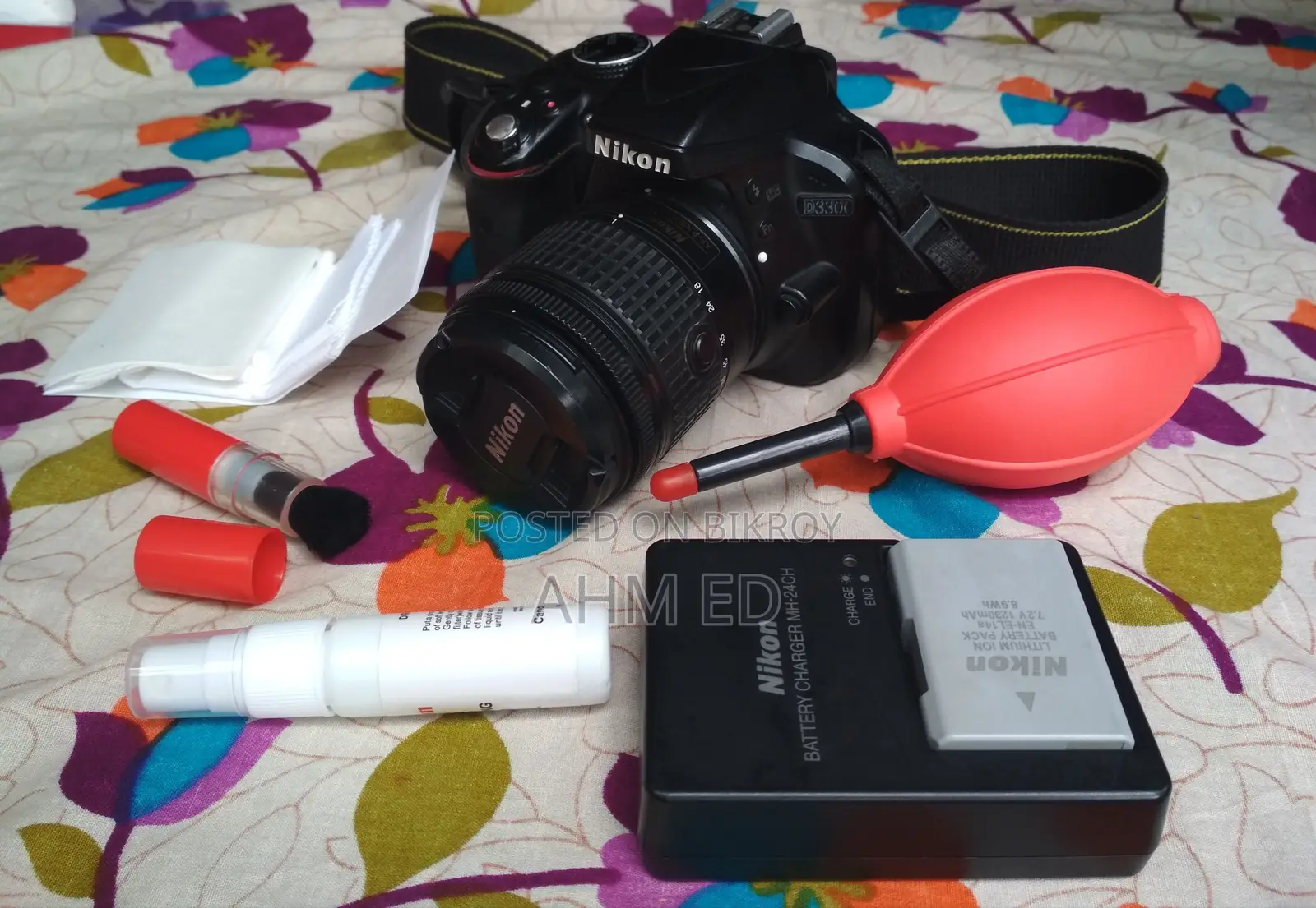 Nikon D3300. Capture 24.2-Megapixel