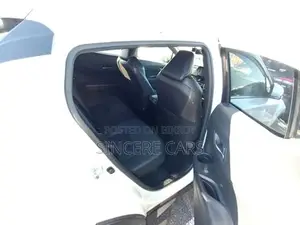 Toyota C-HR G LED MOD NERO 2021