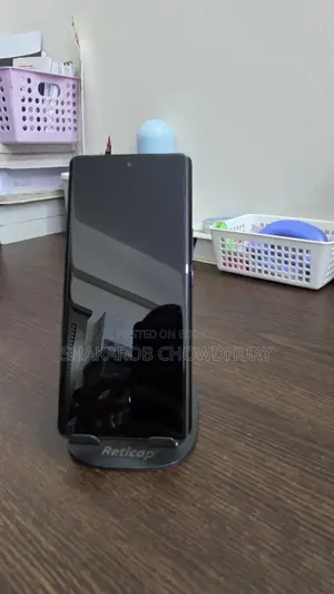 Vivo V30 12/256 (Used)