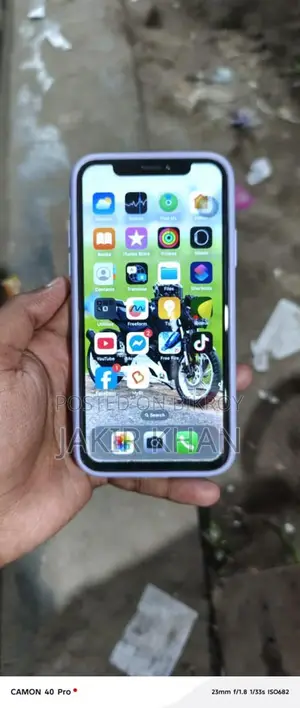 Apple iPhone X (Used)