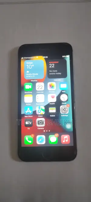 Apple iPhone 6S . (Used)