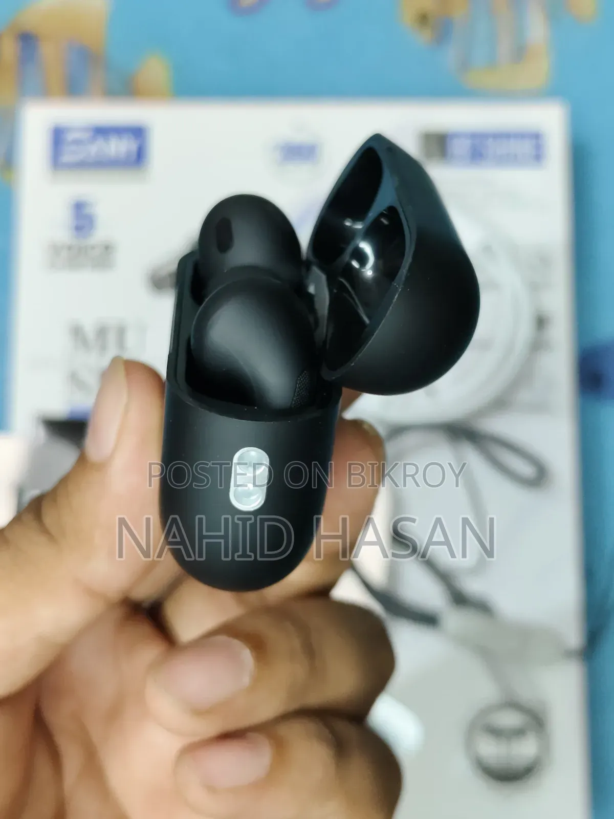 Brand New Airpods Pro 2nd Gen (Dubai Variant) Black