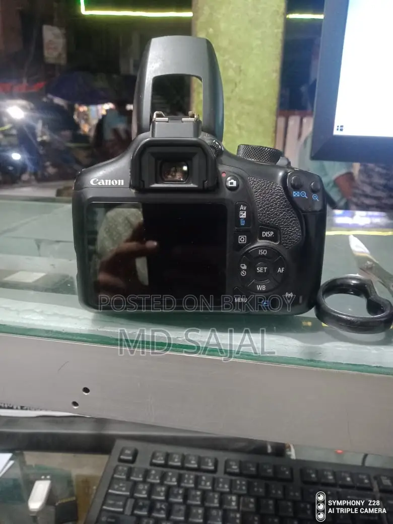 Canon 1300D