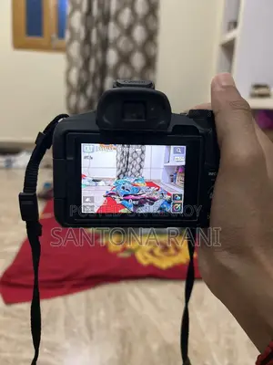 Canon R50 mirrorless camera