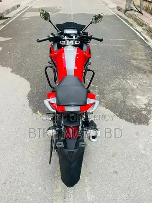 Yamaha 2022 Red