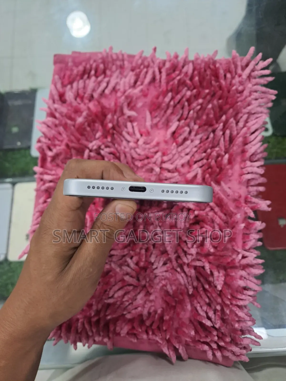 New Mobile Phone 128 GB Silver