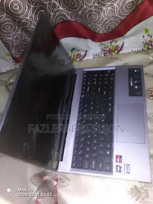নতুন কন্ডিশন ল্যাপটপ হোম ইউজ পঁাচ মাস ব্যাবহৃত