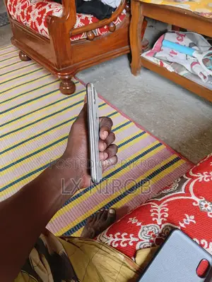 Apple iPhone XS (Used)
