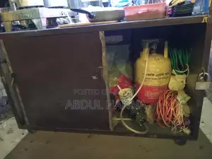 Fast food shop urgent sale