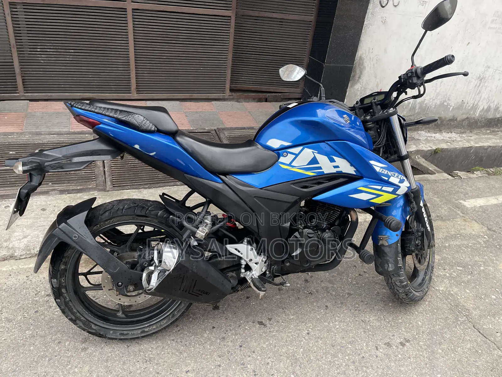 Suzuki 2022 Blue