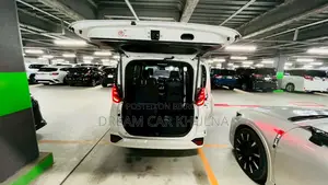 Toyota Noah S-Z Leg Rest HUD 2022