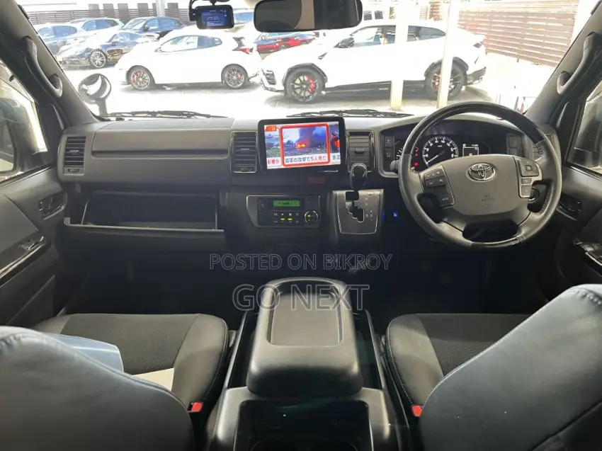 Toyota Hiace SGL Dark Prime II 2021