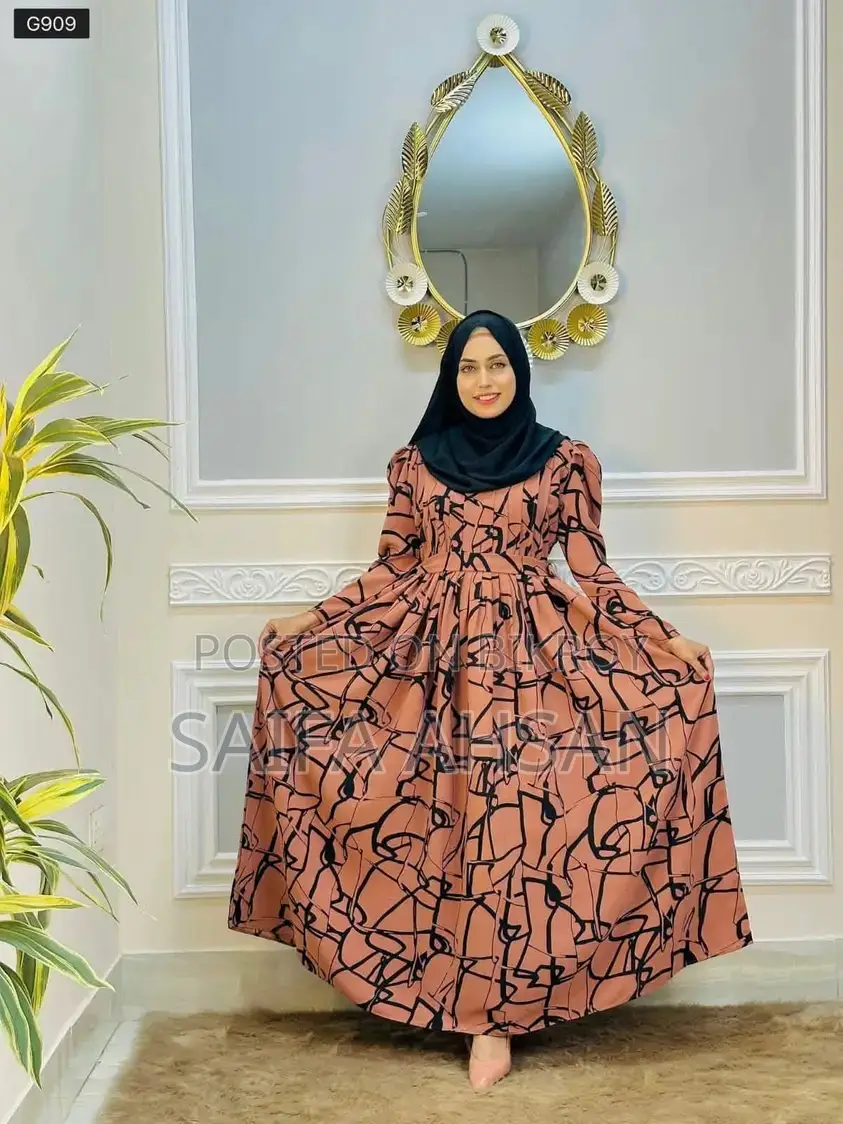 Pori Gown