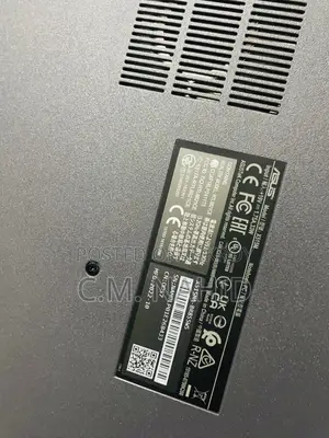 New Laptop Asus 8GB SSHD+SSD 1T