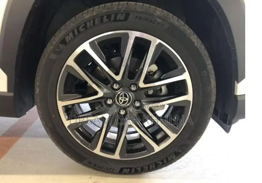 Toyota Corolla Cross Z Leather New Shape 2025