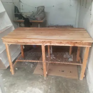 দোকানের টেবিল বিক্রয়