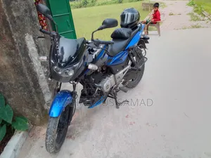 Bajaj Pulsar 150 2016 Blue