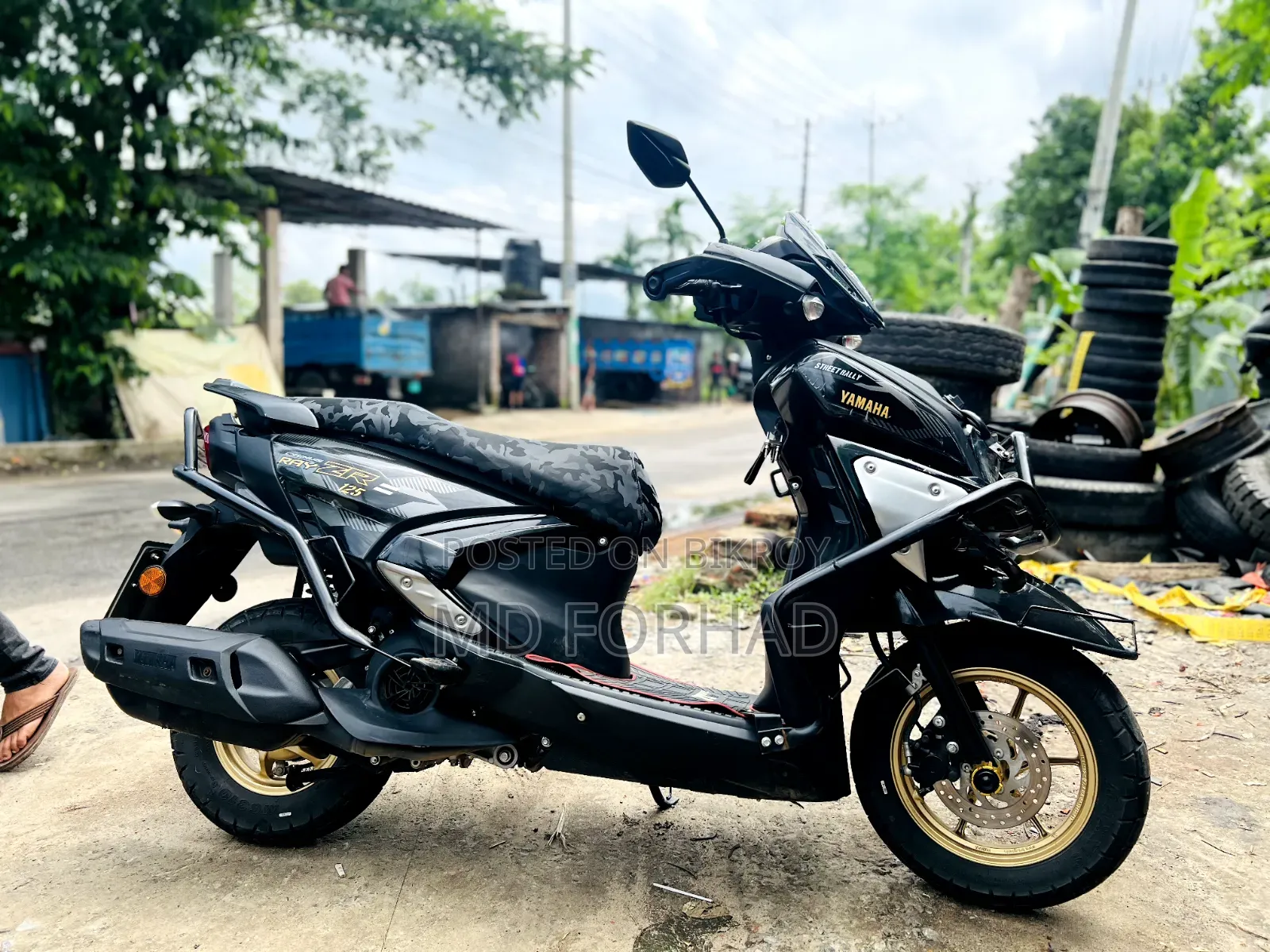 Yamaha 2023 Black