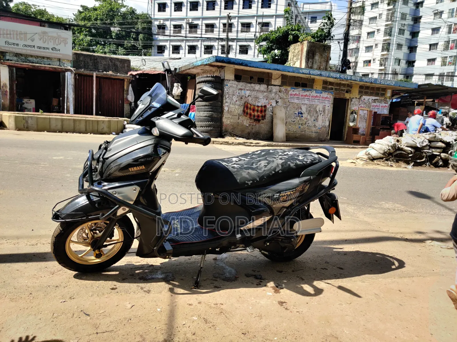 Yamaha 2023 Black