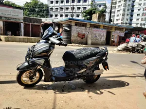 Yamaha 2023 Black