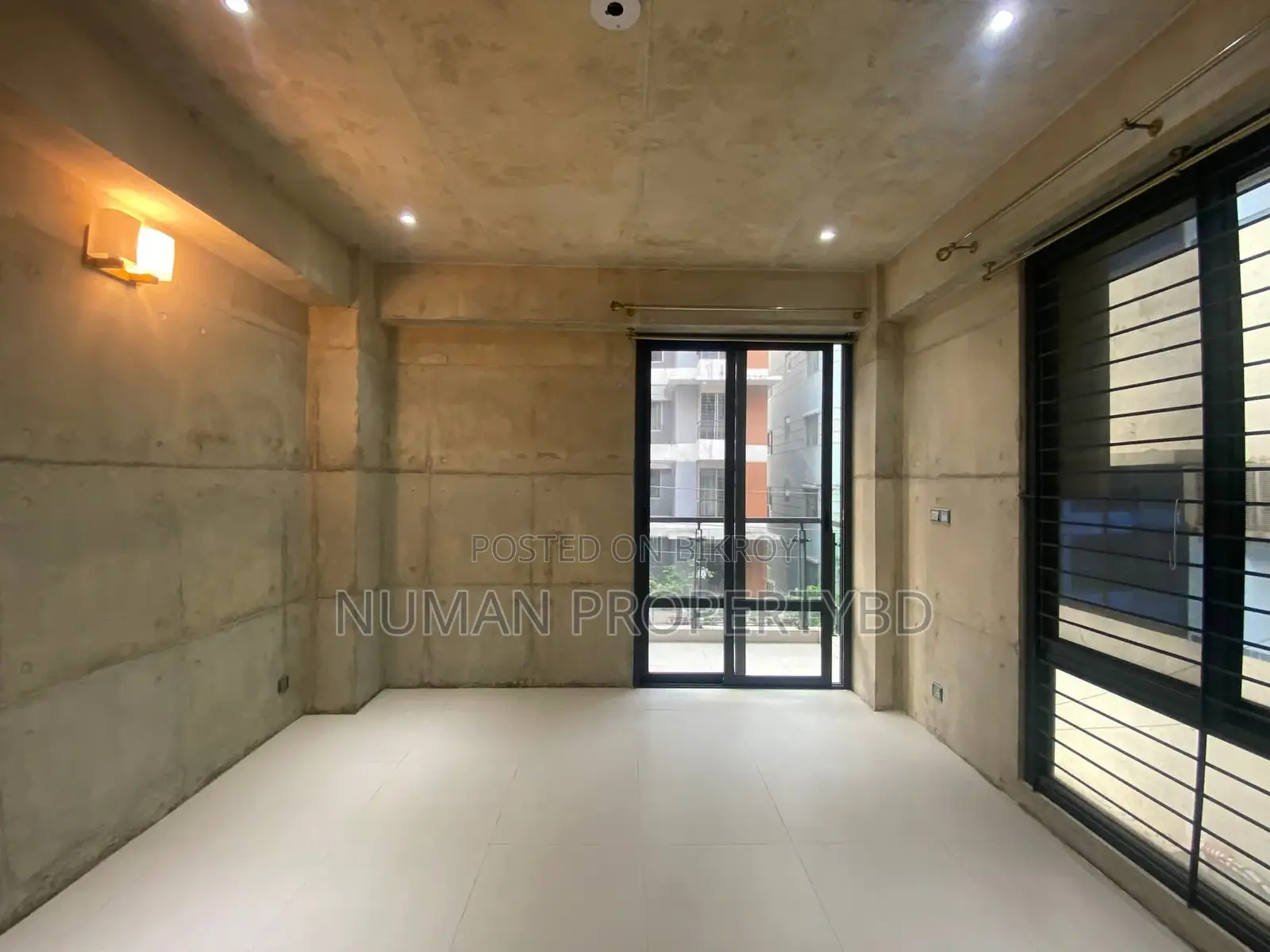1900 sq ft full fair face new luxury semi-furnished flat for rent