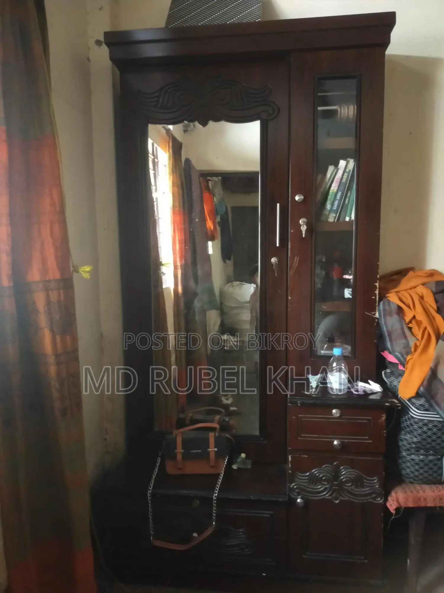 ড্রেসিং টেবিল বিক্রি হবে