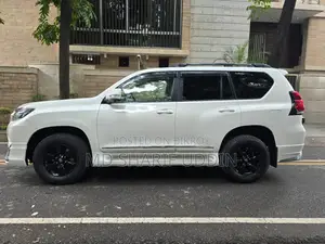 Toyota Land Cruiser Prado TX 2014
