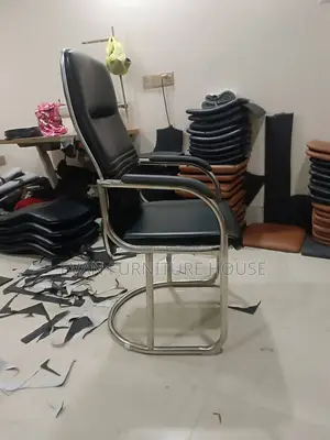 One Band Chair