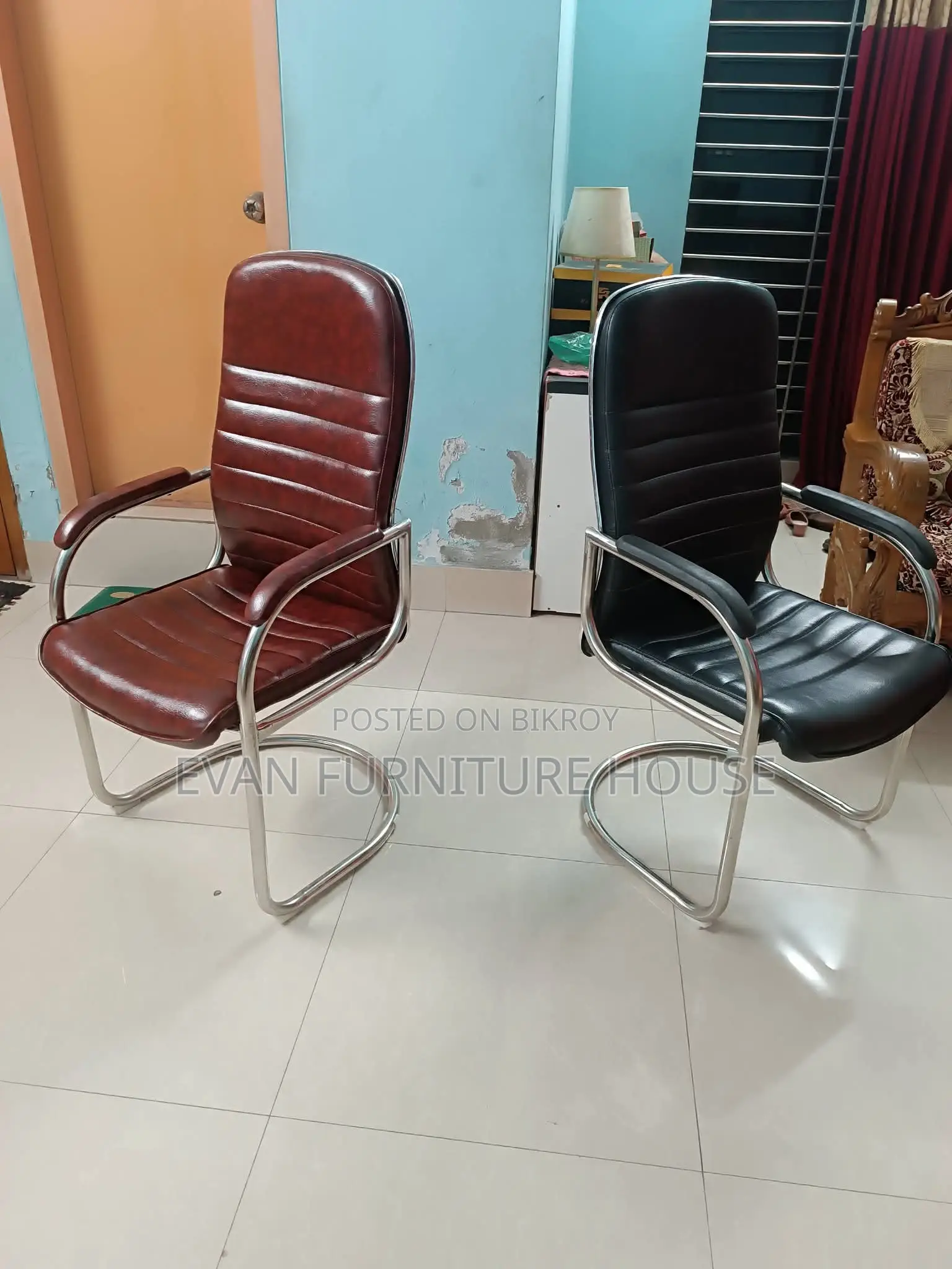 One Band Chair