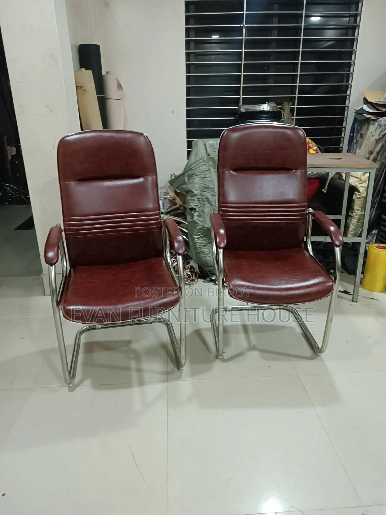 One Band Chair