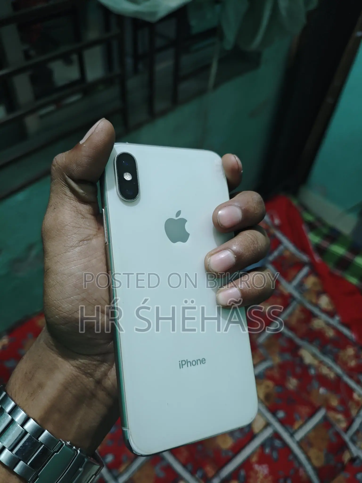 Apple iPhone XS (Used) - All Functions Working