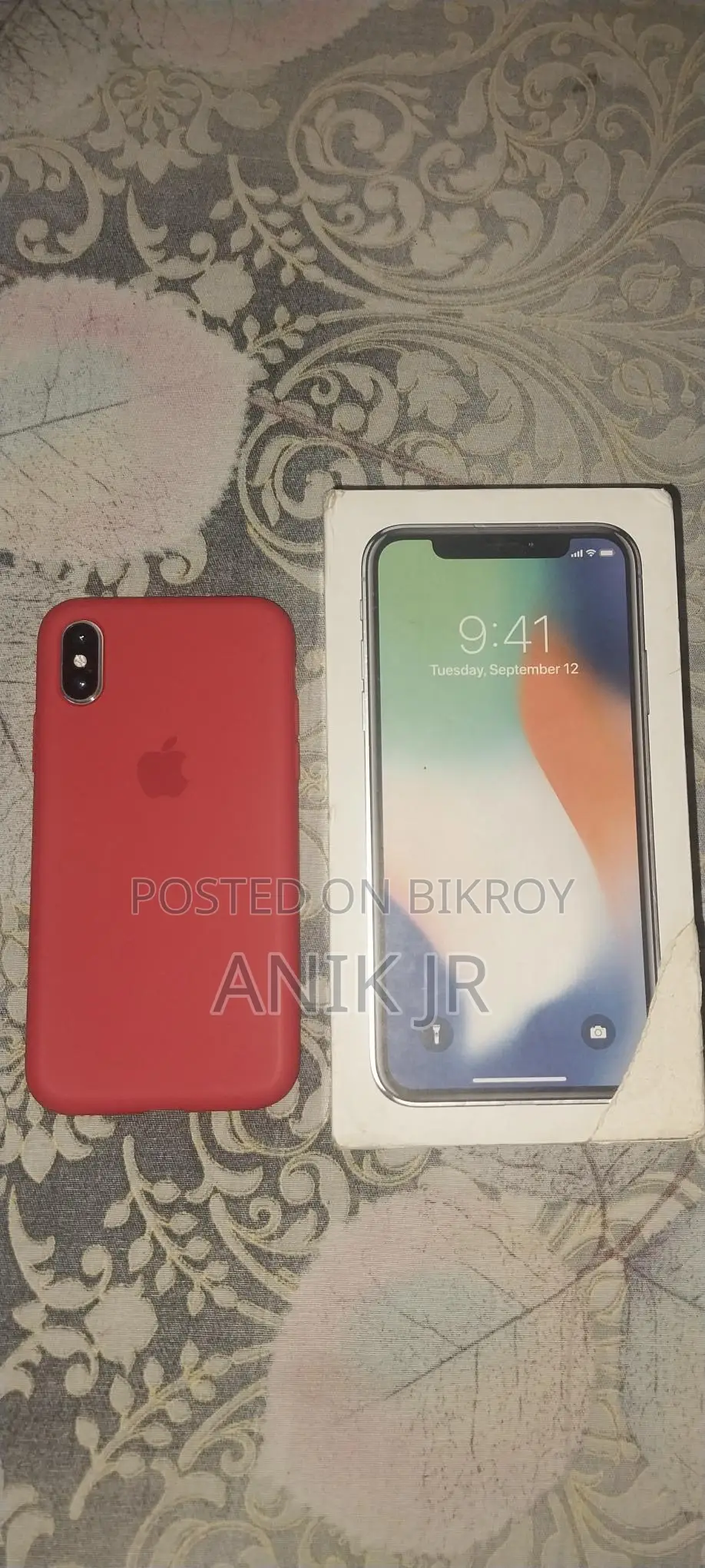 Apple iPhone X 256 GB (Used)